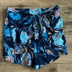 Gypsies & Moondust shorts